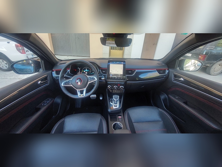 Renault Arkana 1.6 hybri 145cv foto 13